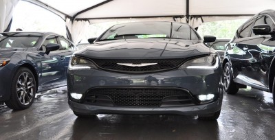 2015 Chrysler 200S Ceramic Blue 11