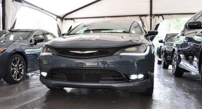 2015 Chrysler 200S Ceramic Blue 15