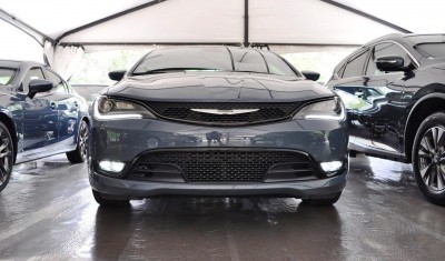 2015 Chrysler 200S Ceramic Blue 2