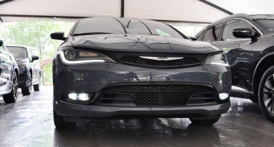 2015 Chrysler 200S Ceramic Blue 6