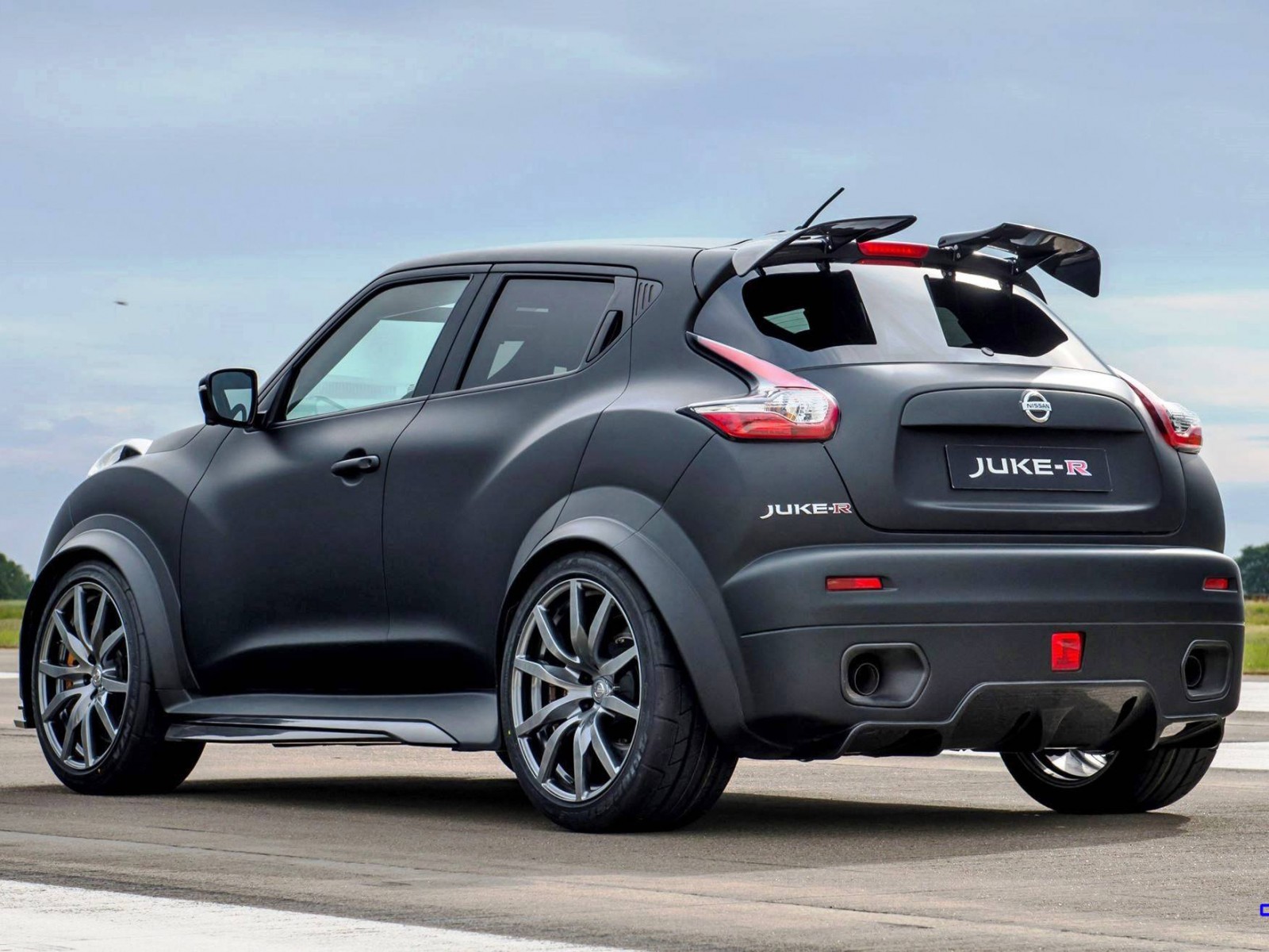 The Nissan JUKE-R gets an exciting upgrade: Introducing the JUKE-R 2.0