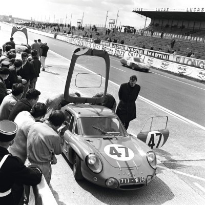 2015 Renault ALPINE Historical Photos 16