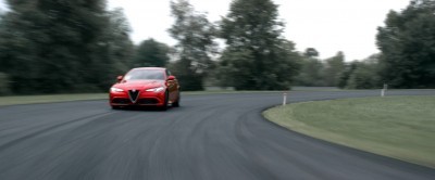 2016 Alfa Romeo Guilia Dynamic Screencaps 20
