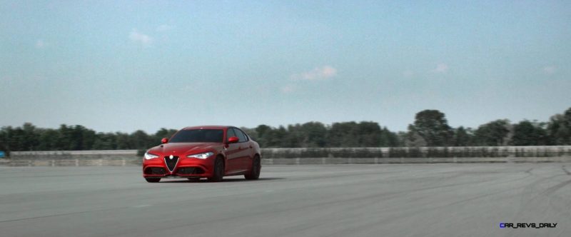 2016 Alfa Romeo Guilia Dynamic Screencaps 45