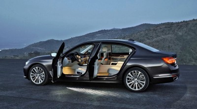 2016 BMW 750 Exterior Photos 11