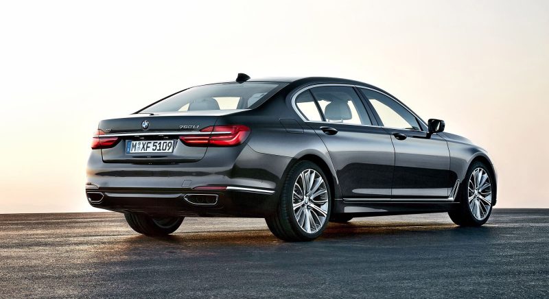 2016 BMW 750 Exterior Photos 13