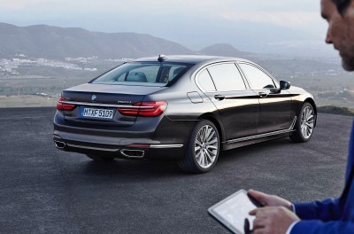 2016 BMW 750 Exterior Photos 17