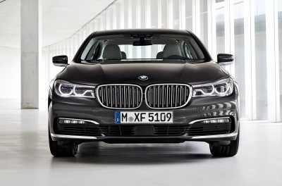 2016 BMW 750 Exterior Photos 19