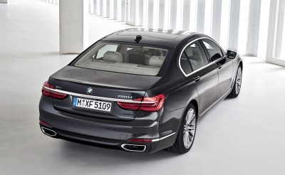 2016 BMW 750 Exterior Photos 22