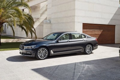 2016 BMW 750 Exterior Photos 23