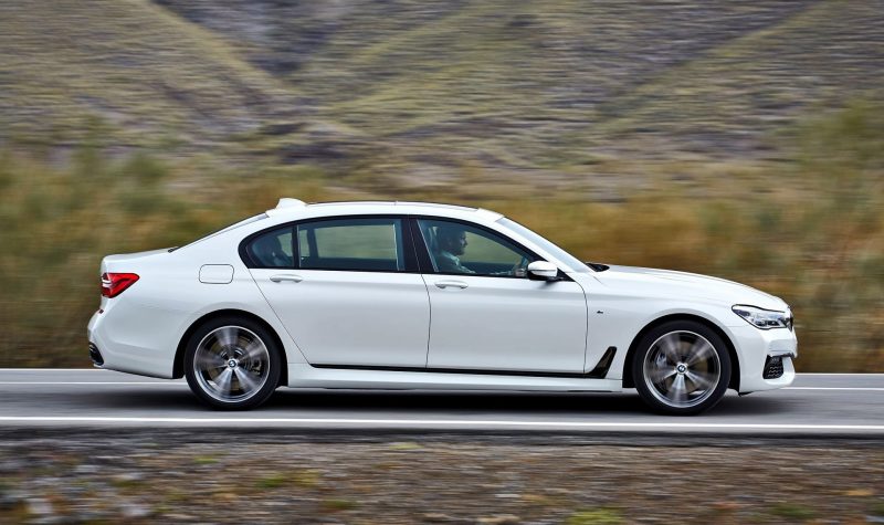 2016 BMW 750 Exterior Photos 36