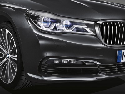 2016 BMW 750 Exterior Photos 48