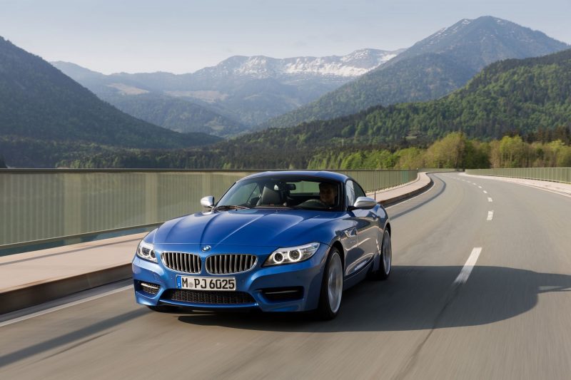 2016 BMW Z4 M Sport Estoril Blue 25