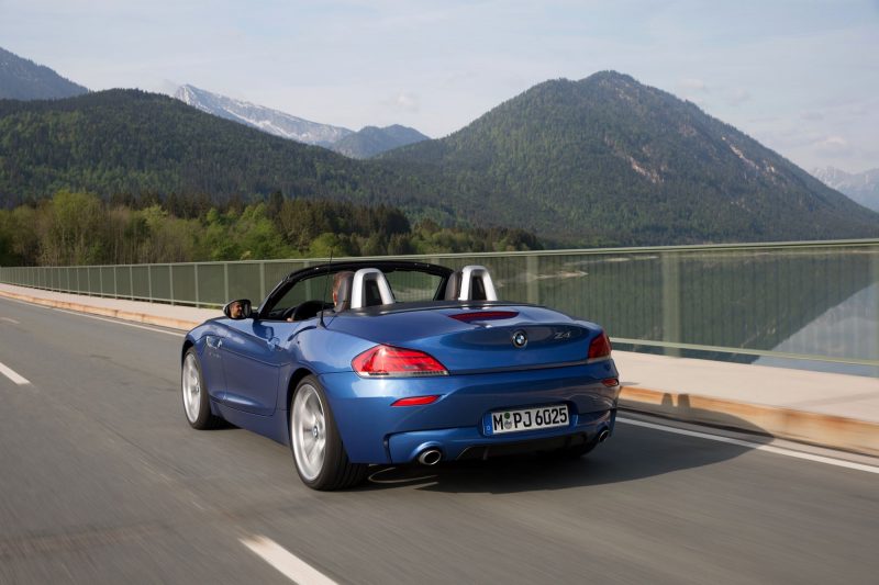 2016 BMW Z4 M Sport Estoril Blue 33