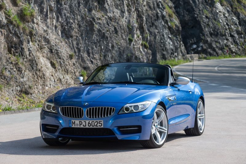 2016 BMW Z4 M Sport Estoril Blue 37