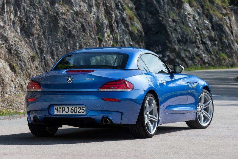 2016 BMW Z4 M Sport Estoril Blue 40