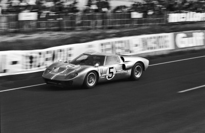 FordGT_Heritage_1967_FordGTMkIIFIALeMans_01 copy