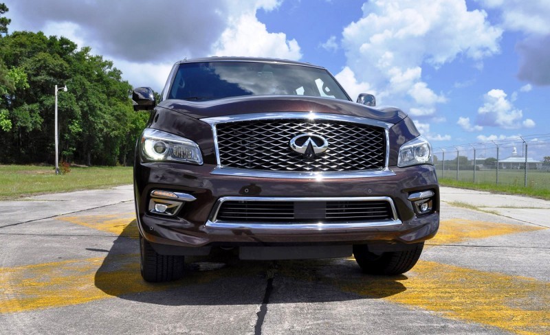 2015 INFINITI QX80 Limited AWD 29