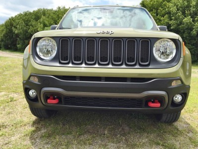 2015 Jeep RENEGADE Trailhawk Review 109