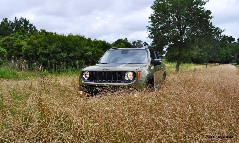 2015 Jeep RENEGADE Trailhawk Review 24