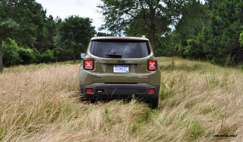 2015 Jeep RENEGADE Trailhawk Review 30