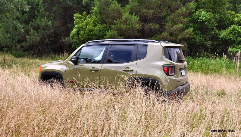 2015 Jeep RENEGADE Trailhawk Review 31