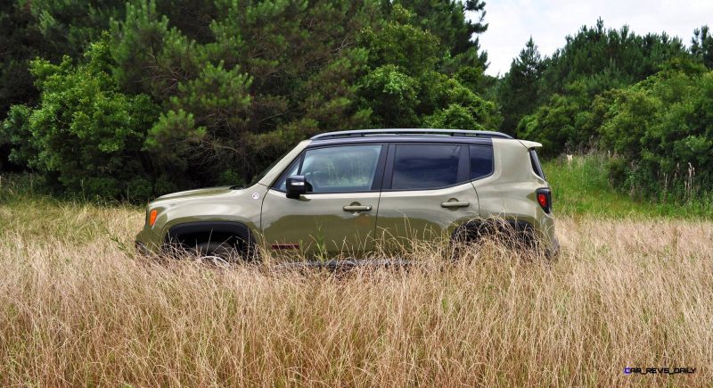 2015 Jeep RENEGADE Trailhawk Review 32