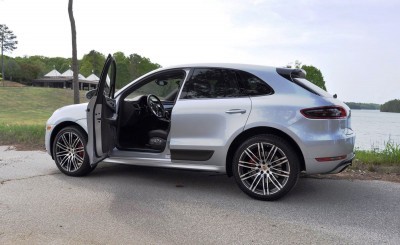 2015 Porsche MACAN TURBO Review Photos 1