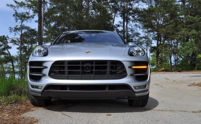 2015 Porsche MACAN TURBO Review Photos 13