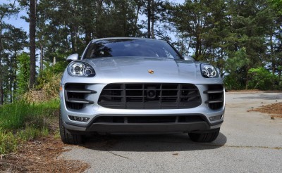 2015 Porsche MACAN TURBO Review Photos 19