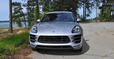 2015 Porsche MACAN TURBO Review Photos 24