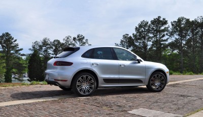 2015 Porsche MACAN TURBO Review Photos 59