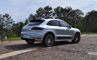 2015 Porsche MACAN TURBO Review Photos 60