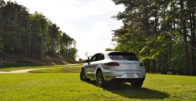 2015 Porsche Macan Turbo Review 35