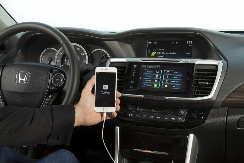 2016 Honda Accord with Apple CarPlay®