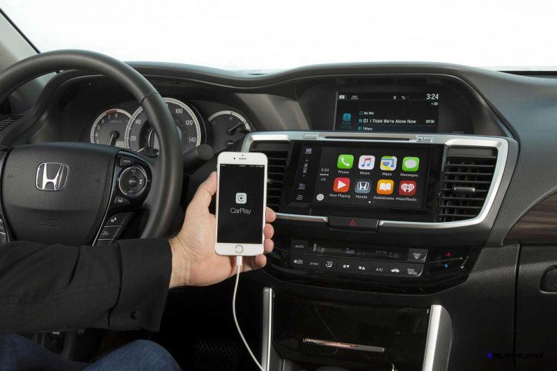 2016 Honda Accord with Apple CarPlay®