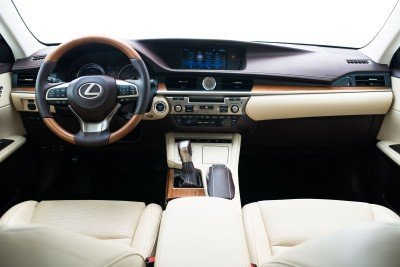 2016_Lexus_ES_300h_014_20F7D8B19DB8F2107D538E5584186B28EA8EDEF9