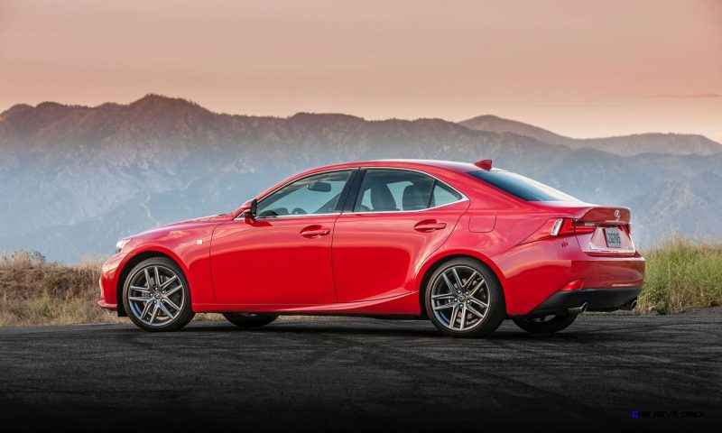 2016_Lexus_IS_200t_F_SPORT_004_149162AB0CF29EFA4A876521CF852B845FF31A02