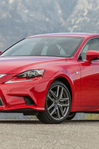 2016_Lexus_IS_200t_F_SPORT_006_D1ACB5F81C3B4877CE4D062ACC8E3D26DF2A1BE8