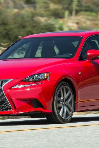 2016_Lexus_IS_200t_F_SPORT_010_EAD8316EE3D9B3D19A6F35E795CE06FE7A9B7FDA