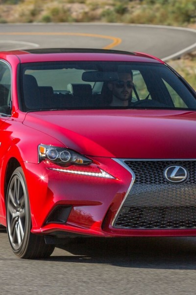 2016_Lexus_IS_200t_F_SPORT_011_448565F04F49B478AA413EA43C30CE23B36C3FDC