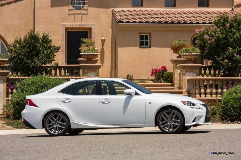 2016_Lexus_IS_300_AWD_F_SPORT_006_E058BDDE9B1150C7B31D4101663E1FFA585A20E8