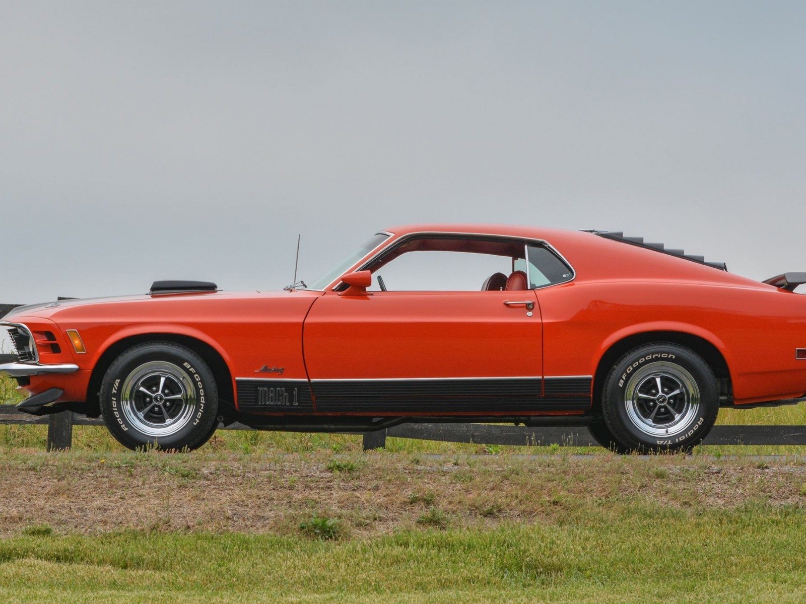 S114_1970 Ford Mustang Mach 1 Fastback Calypso Coral 17