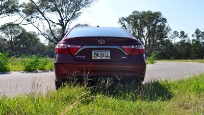 2015 Toyota Camry XSE Red 31