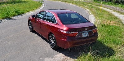 2015 Toyota Camry XSE Red 33