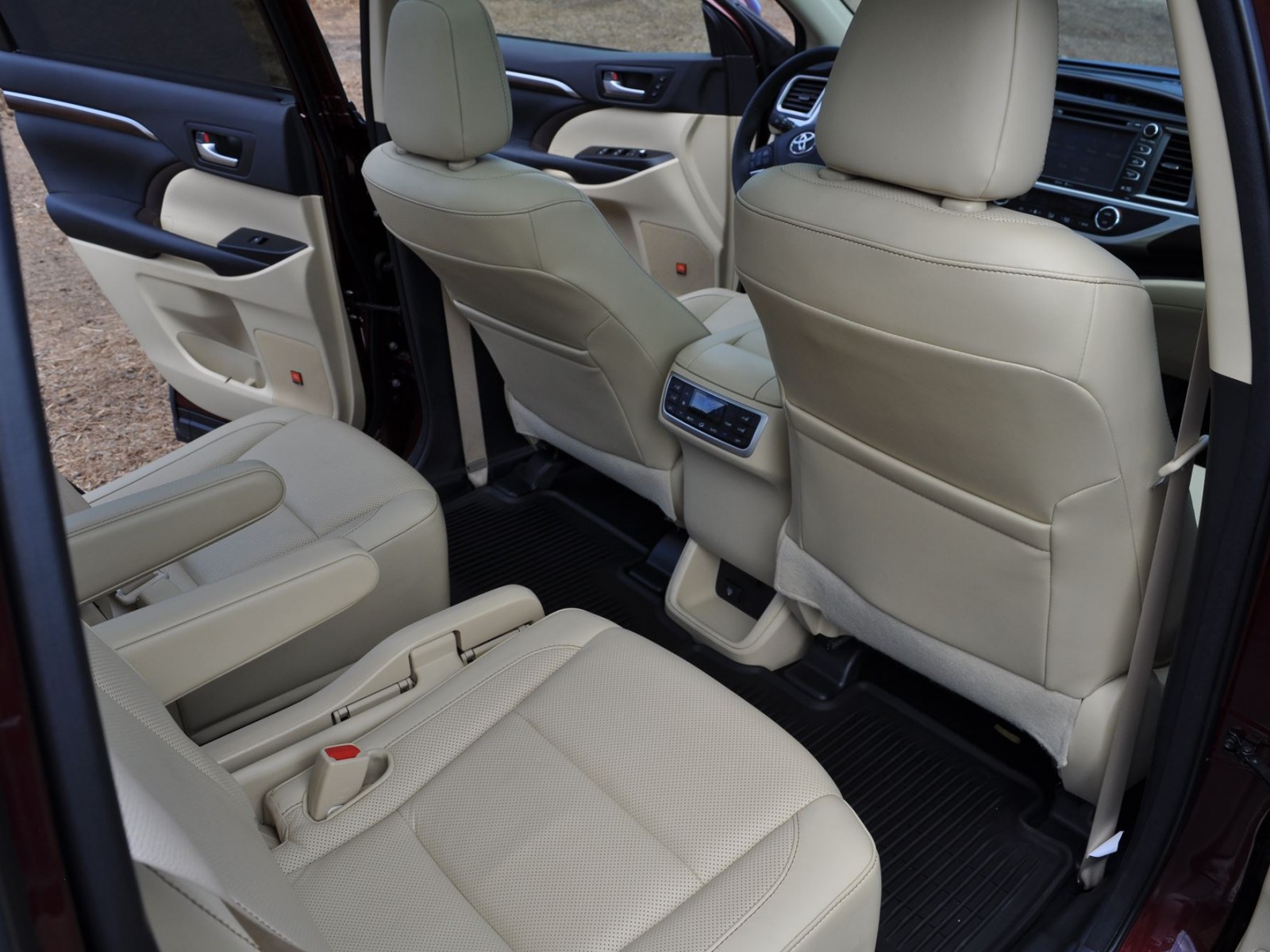 2015 Toyota Highlander AWD Limited - Interior Photos 5