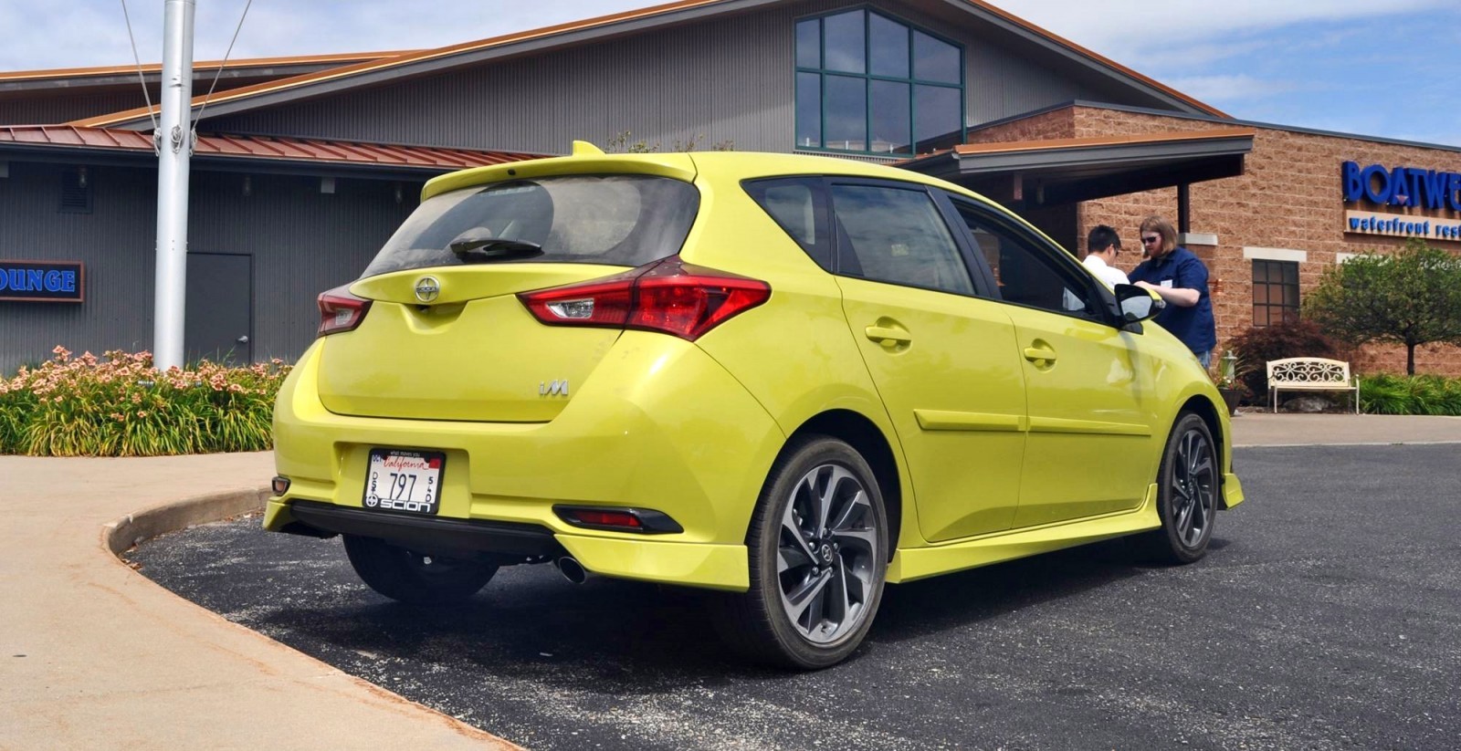 2016 Scion iM Review