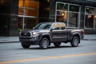 2016 Toyota TACOMA 30