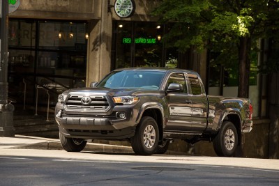 2016 Toyota TACOMA 31