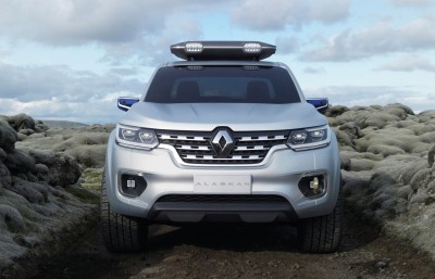 2015 Renault ALASKAN 9